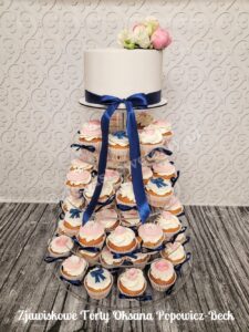 tort weselny babeczkowy